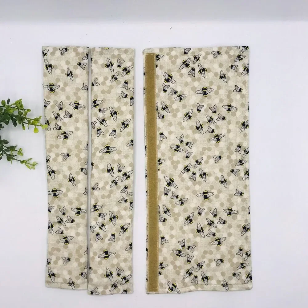 Set of 3 Refrigerator Handle Covers, Reversible, Bees on Beige Cream 14x5